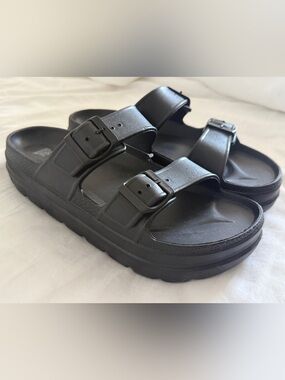 NWT Target wild fable Black Double-Strap Buckle Sandals